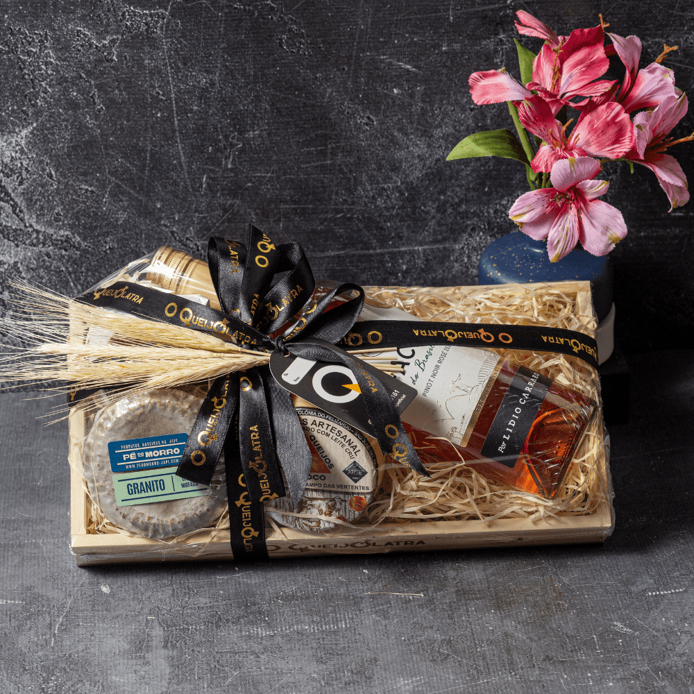 Cesta de Presente - 3 Queijos com Vinho Rosé thumbnail 2