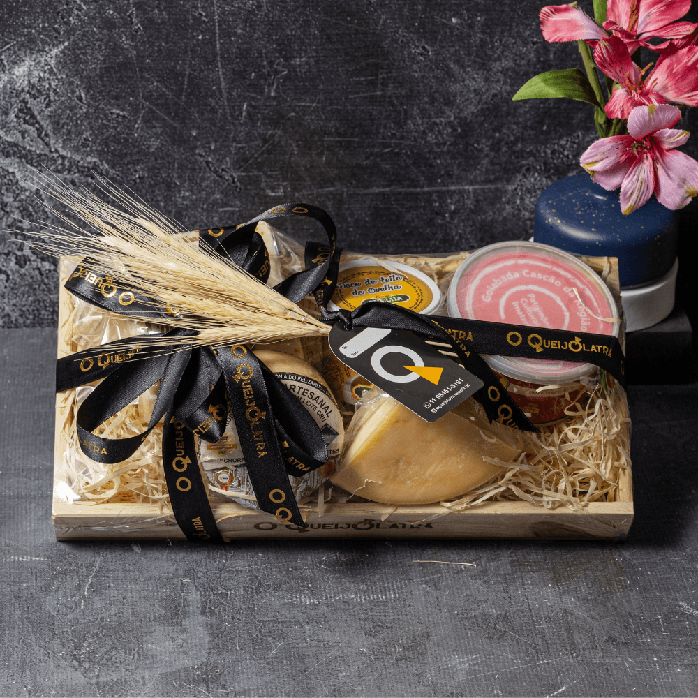 Cesta de Presente - 3 Queijos Suaves + Goiabada Cremosa + Doce de Leite thumbnail 2