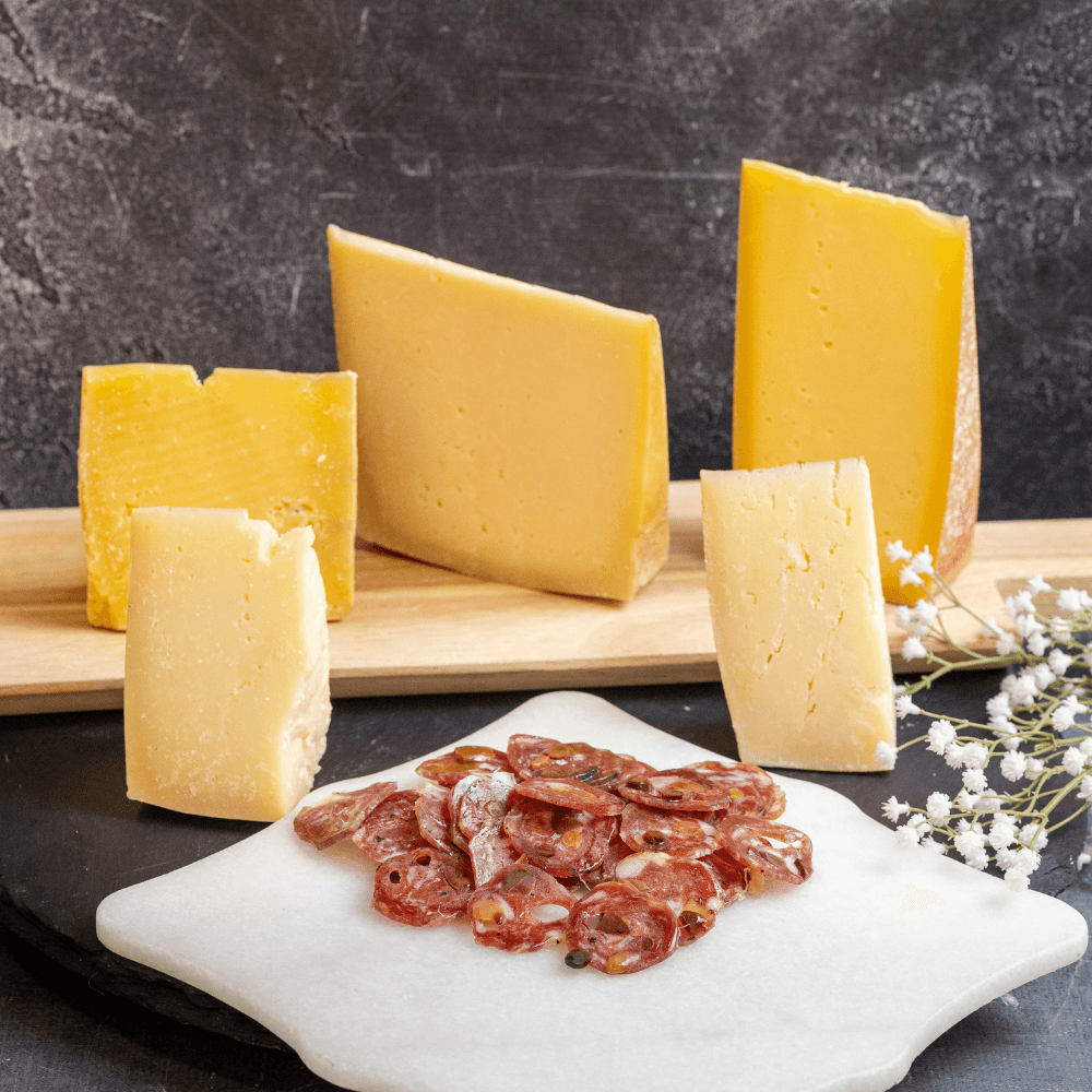 Kit Com 5 Queijos Vigorosos + Charcutaria De Presente thumbnail 2