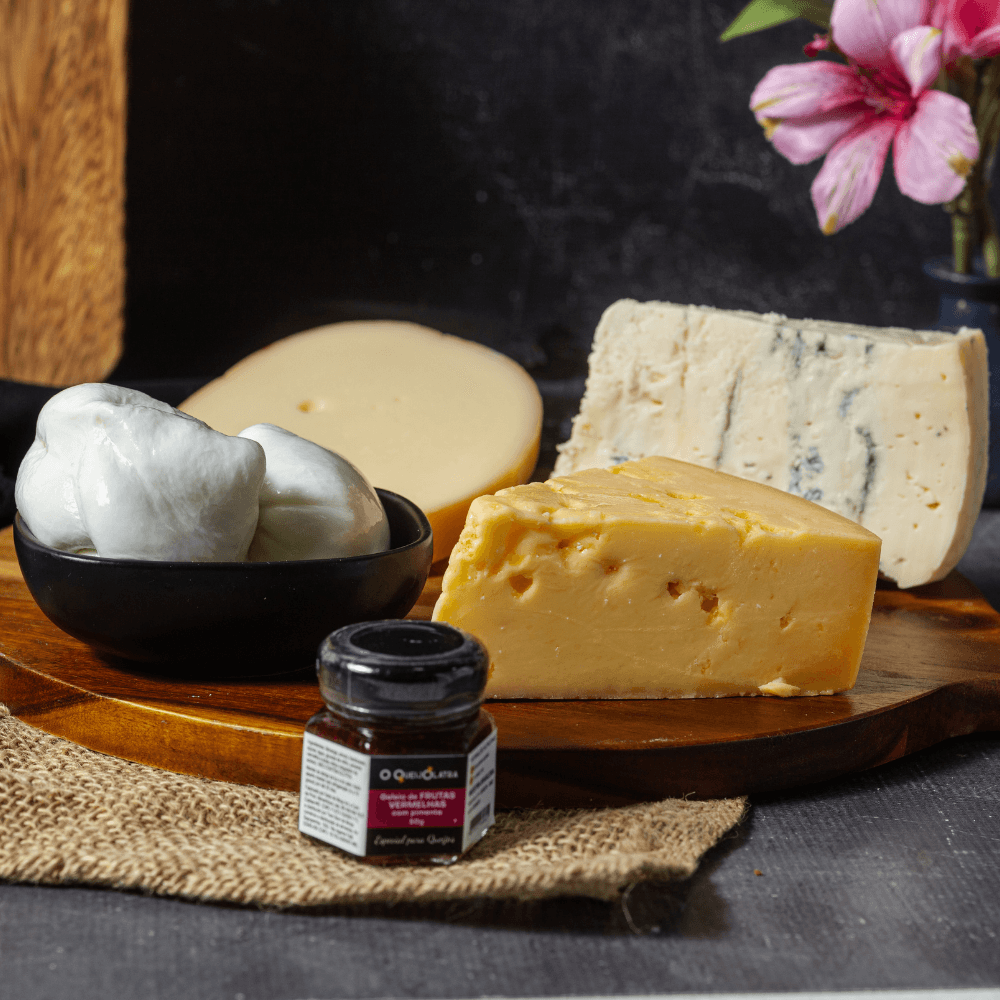 Seleção 4 Queijos Típicos Italianos + Mini Geléia de Presente