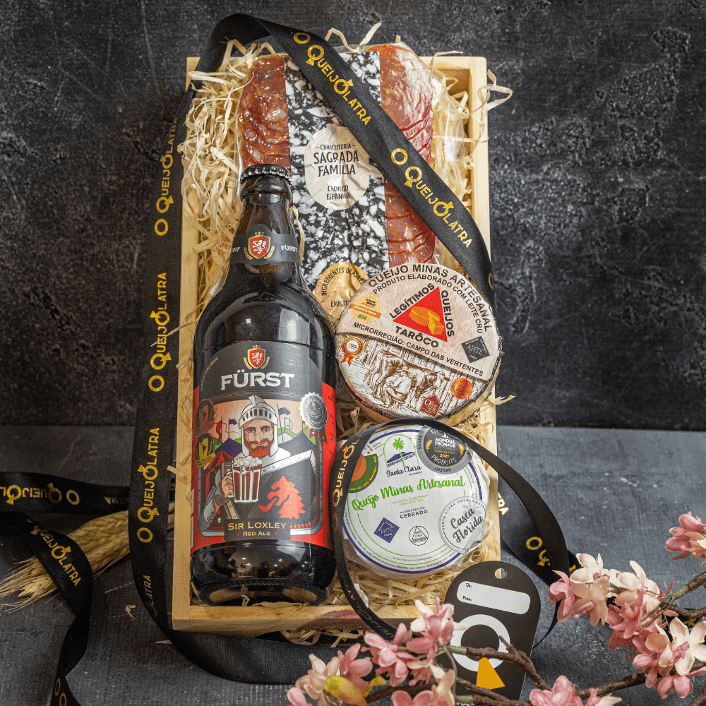 Cesta de Presente - 2 Queijos Meia Cura + Salame e Cerveja Artesanal