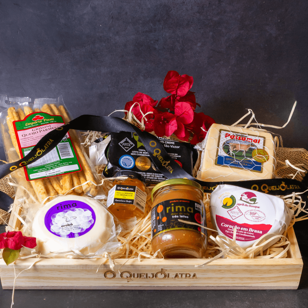 Cesta de Presente - Tabua de Queijos - 4 Matrizes Leiteiras + Doce de Leite + Grissini + Geléia