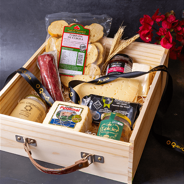 Cesta de Presente Sabores do Brasil - Maleta - 4 Queijos + Salame + Mel + Geléia